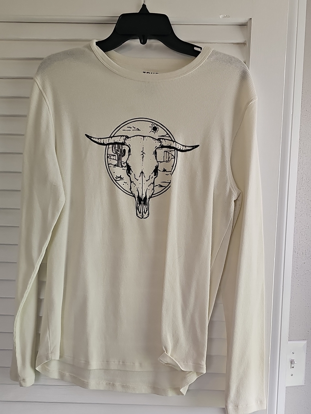 True Craft Cream Long-Sleeve Graphic Thermal Shirt with Steer Skull